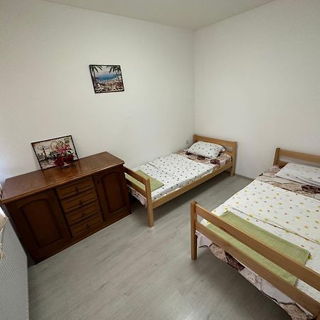 Got Prishtina Hostel Pristina Værelse billede